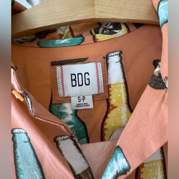 BDG(UO) BEER BUTTON UP NEW - Picture 2 of 2